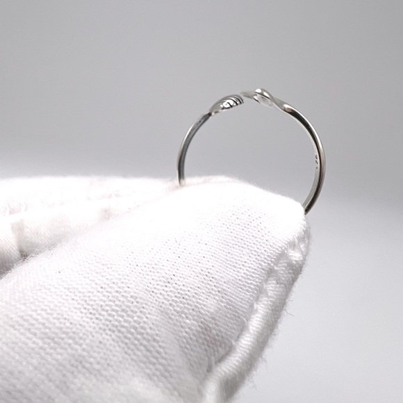 Sale $12 Firm! .925 Sterling Silver Mermaid and Seashell Ring - Picture 8 of 13